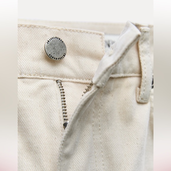 ZARA LOW RISE STRAIGHT LEG VELVET JEANS ZW COLLECTION $109 retail Size 6 NWT - Picture 6 of 15